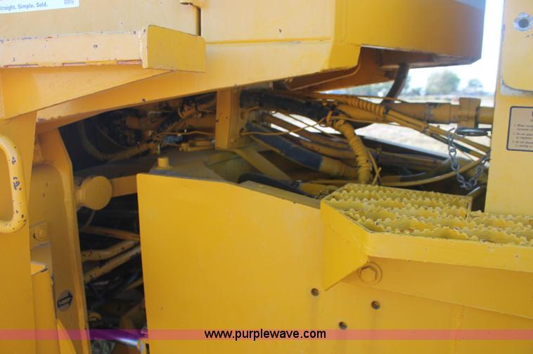 image for item C2878 International 530 Pay Loader wheel loader