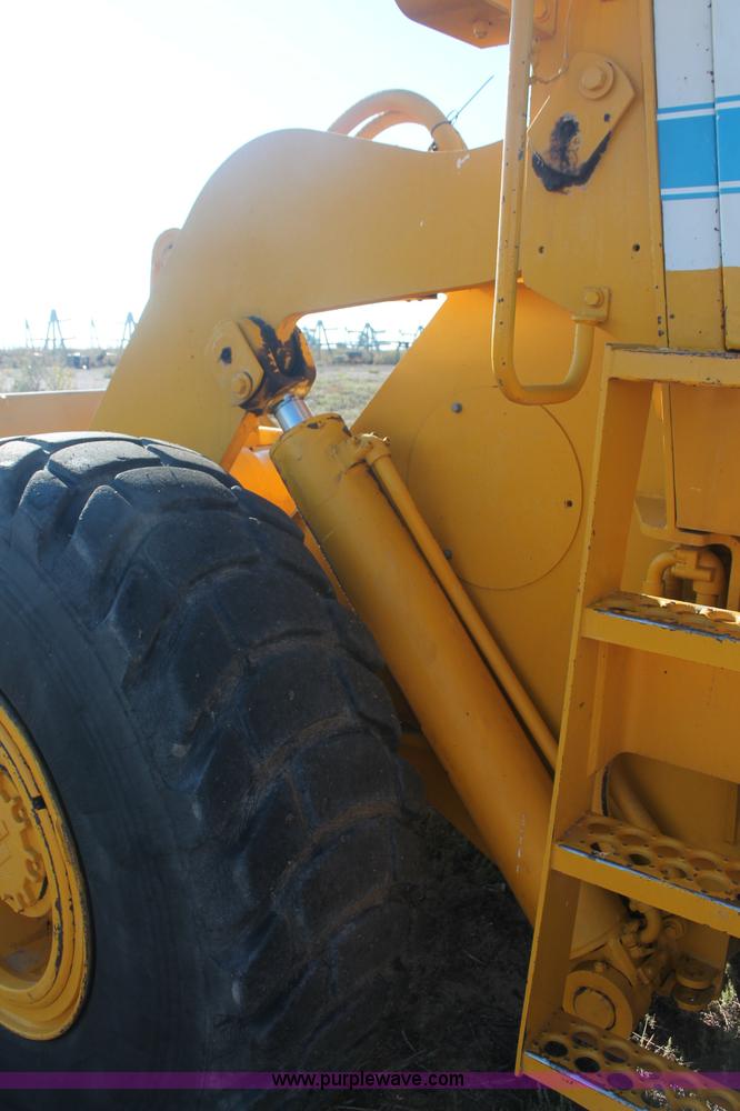 image for item C2878 International 530 Pay Loader wheel loader