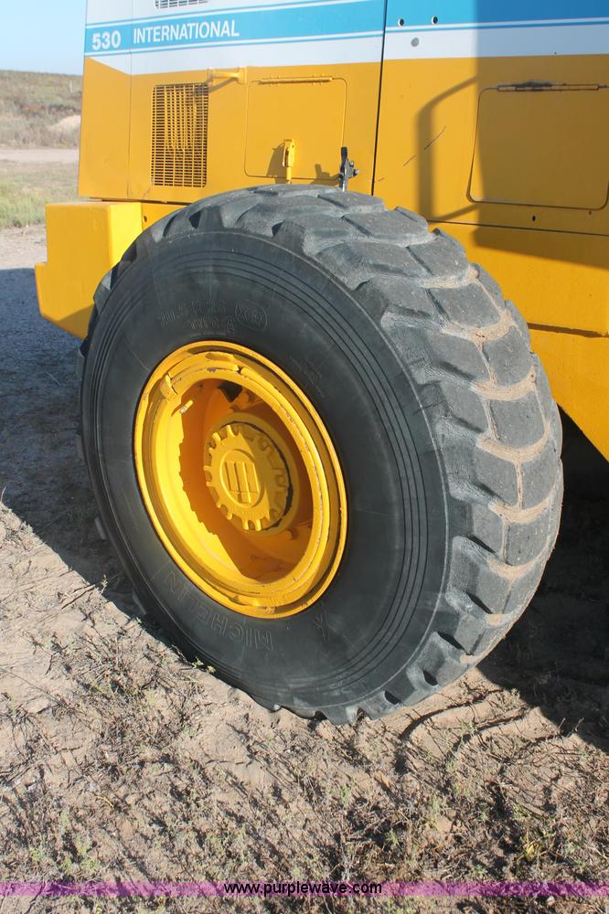 image for item C2878 International 530 Pay Loader wheel loader