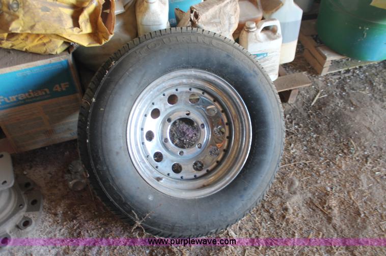 image for item C2893 1996 Jensen 26' tandem axle enclosed trailer