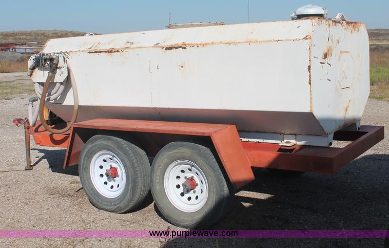 image for item C2895 1,000 gallon diesel fuel tank