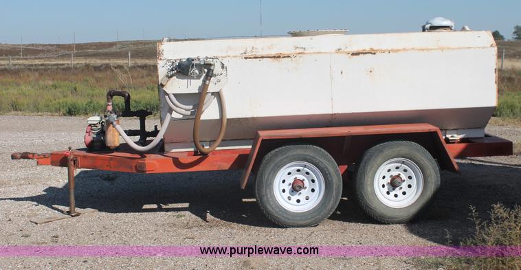 image for item C2895 1,000 gallon diesel fuel tank