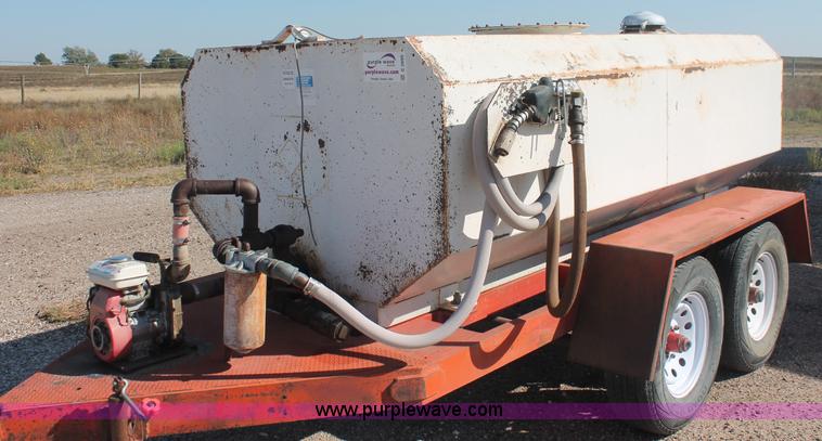 image for item C2895 1,000 gallon diesel fuel tank