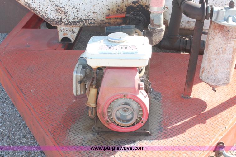 image for item C2895 1,000 gallon diesel fuel tank