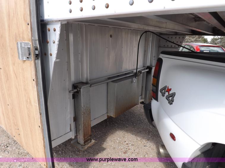 image for item F6105 1989 Tommy's Trailers tandem axle enclosed gooseneck trailer