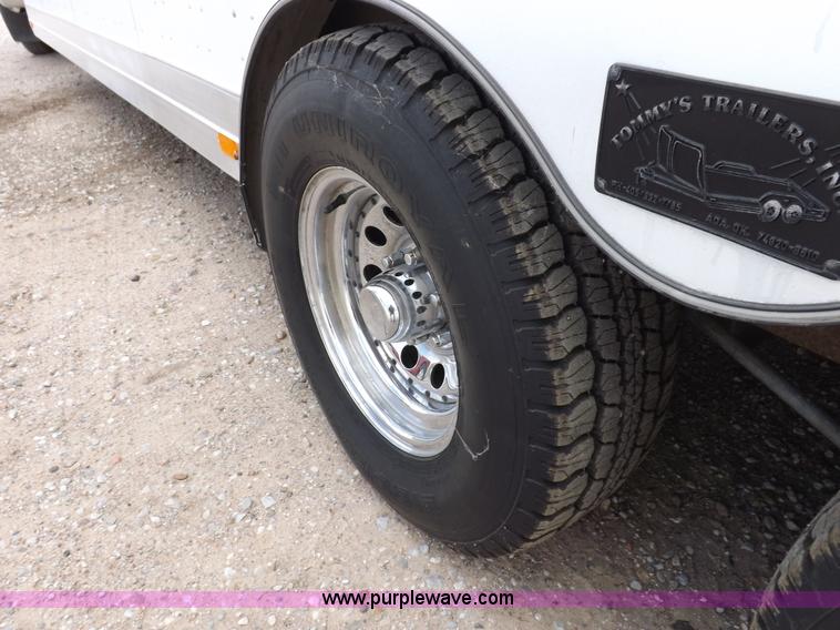 image for item F6105 1989 Tommy's Trailers tandem axle enclosed gooseneck trailer