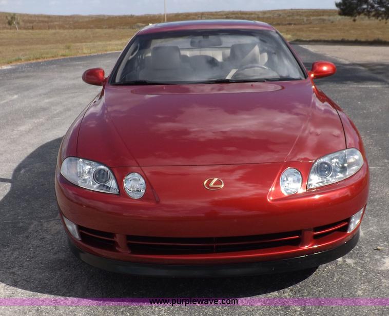image for item F6106 1992 Lexus SC400