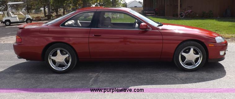 image for item F6106 1992 Lexus SC400