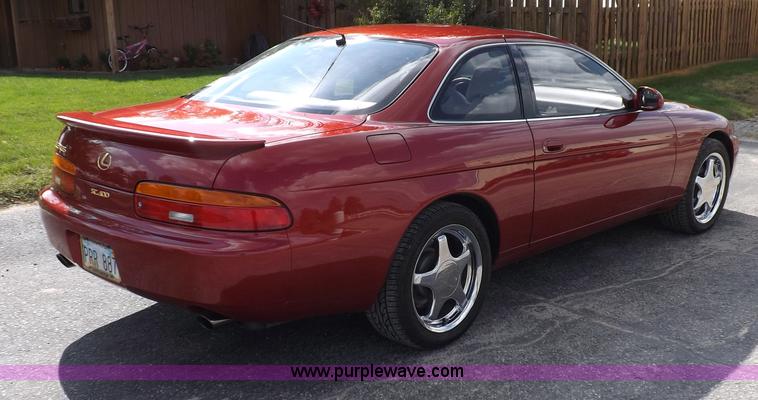 image for item F6106 1992 Lexus SC400