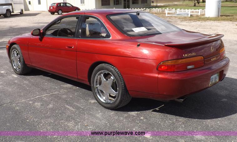 image for item F6106 1992 Lexus SC400