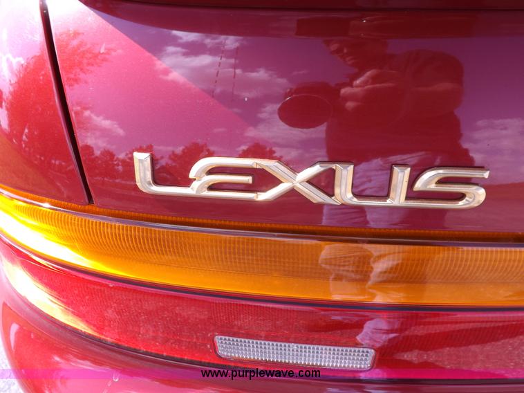 image for item F6106 1992 Lexus SC400