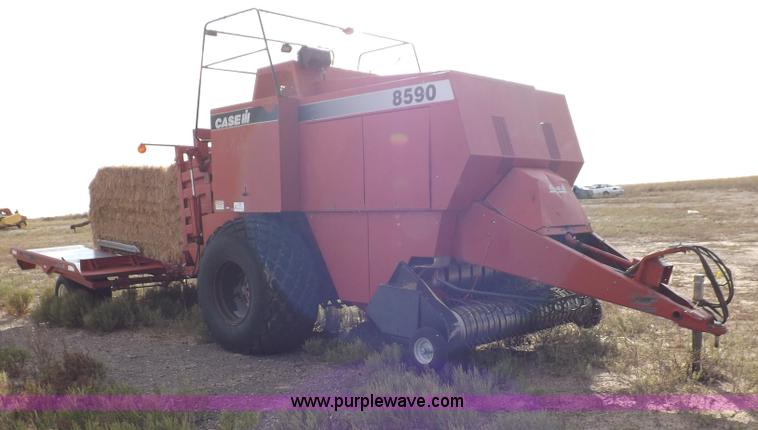 image for item F6107 2001 Case IH 8590 baler with accumulator