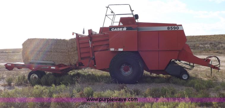 image for item F6107 2001 Case IH 8590 baler with accumulator