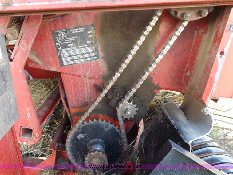 image for item F6107 2001 Case IH 8590 baler with accumulator