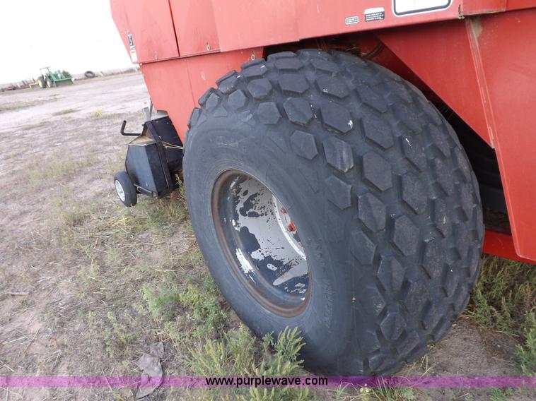 image for item F6107 2001 Case IH 8590 baler with accumulator