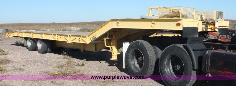 image for item F6110 1976 Wisconsin 40' drop deck trailer