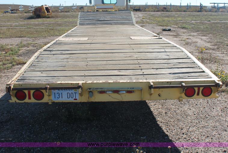 image for item F6110 1976 Wisconsin 40' drop deck trailer
