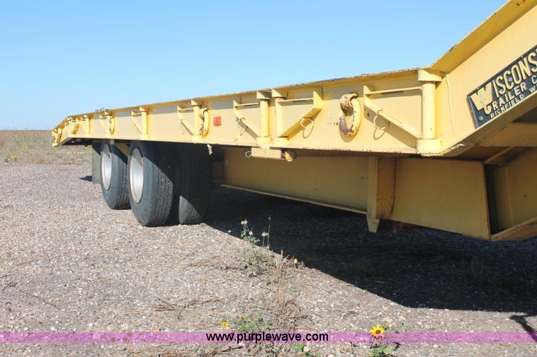 image for item F6110 1976 Wisconsin 40' drop deck trailer