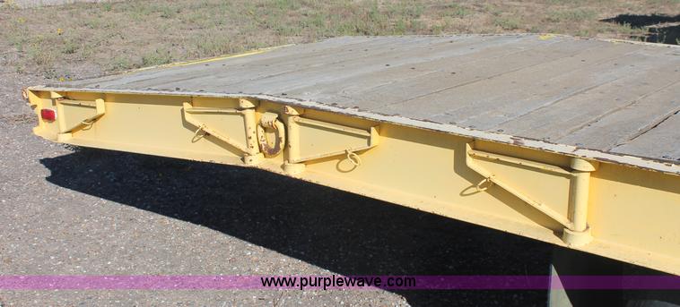 image for item F6110 1976 Wisconsin 40' drop deck trailer