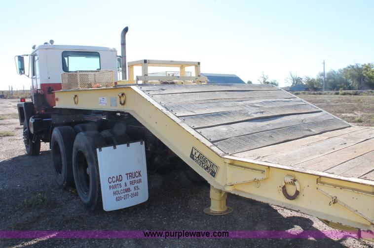 image for item F6110 1976 Wisconsin 40' drop deck trailer
