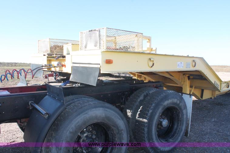 image for item F6110 1976 Wisconsin 40' drop deck trailer