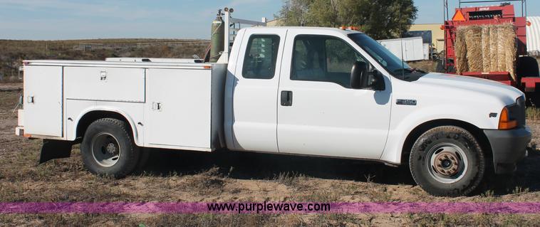image for item F6131 2001 Ford F350 XL Super Duty Extended Cab service truck