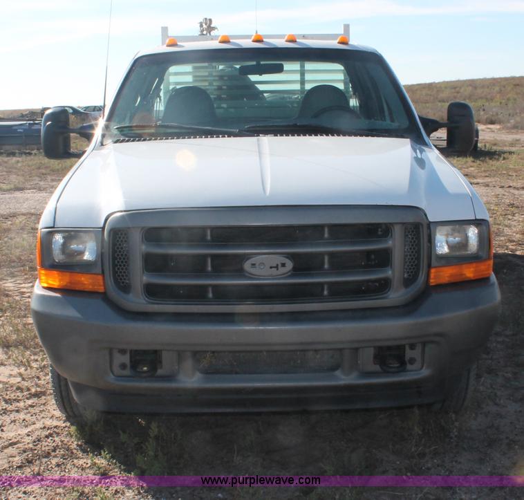 image for item F6131 2001 Ford F350 XL Super Duty Extended Cab service truck