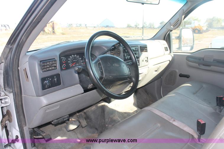 image for item F6131 2001 Ford F350 XL Super Duty Extended Cab service truck