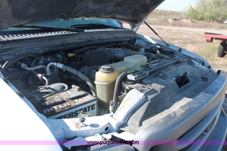 image for item F6131 2001 Ford F350 XL Super Duty Extended Cab service truck