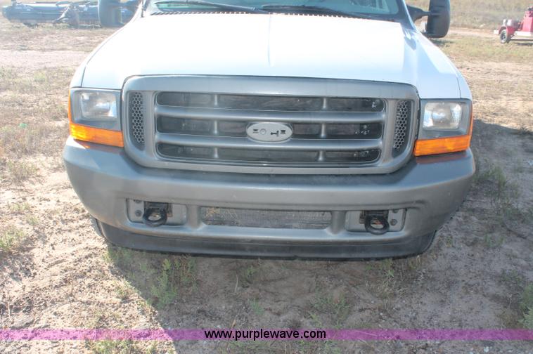 image for item F6131 2001 Ford F350 XL Super Duty Extended Cab service truck
