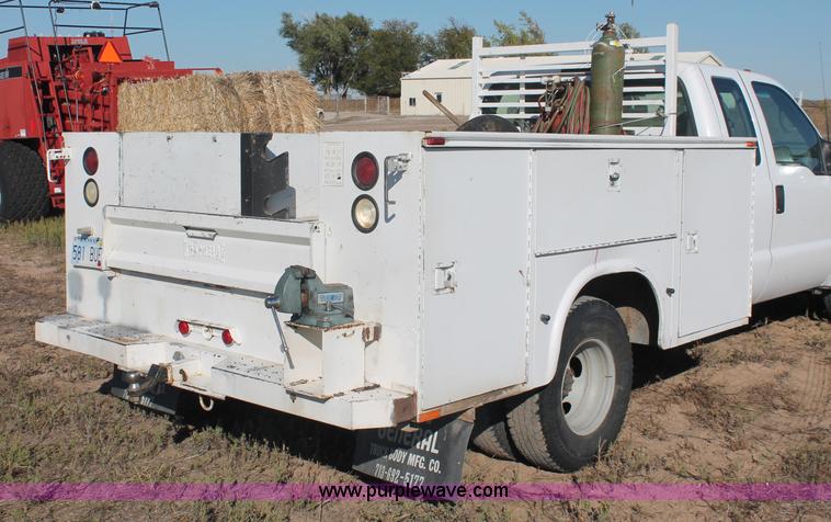 image for item F6131 2001 Ford F350 XL Super Duty Extended Cab service truck