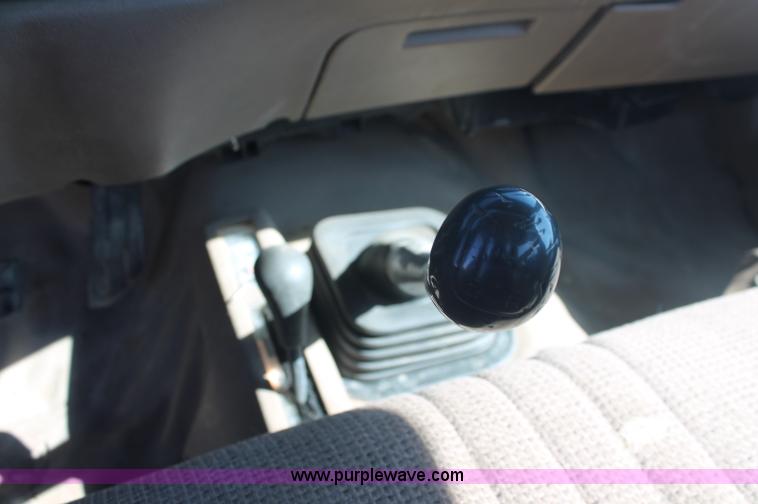 image for item F6132 1995 Chevrolet Cheyenne 1500 pickup truck