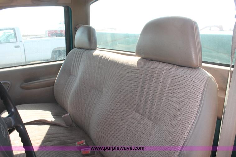 image for item F6132 1995 Chevrolet Cheyenne 1500 pickup truck