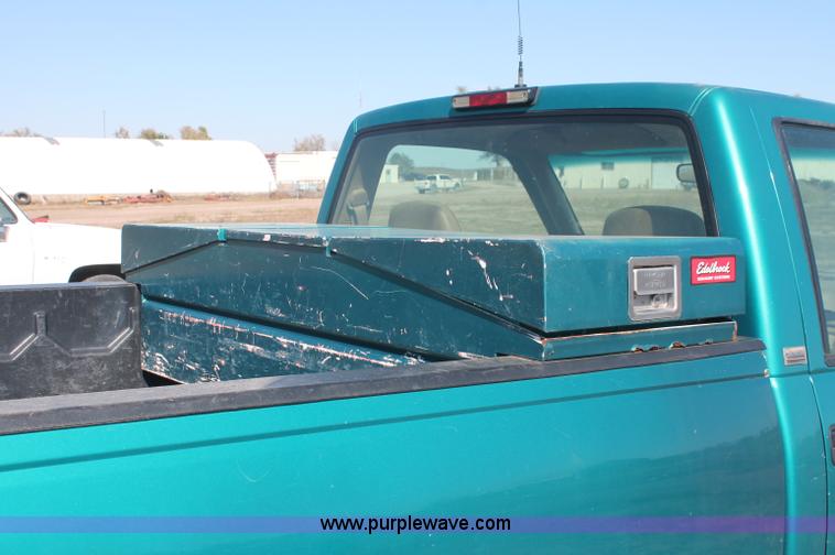 image for item F6132 1995 Chevrolet Cheyenne 1500 pickup truck