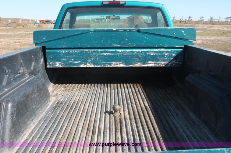 image for item F6132 1995 Chevrolet Cheyenne 1500 pickup truck
