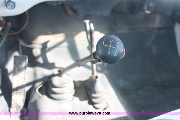 image for item F6136 1969 Ford 600 flatbed truck