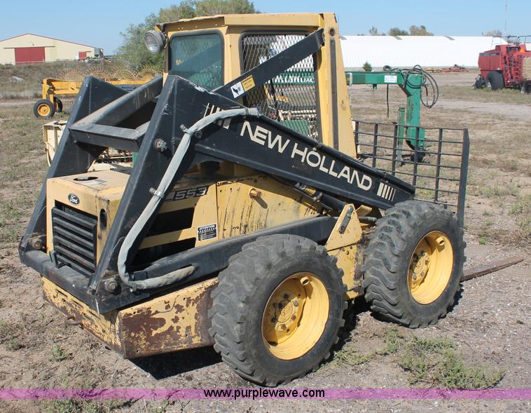 image for item F6137 1988 New Holland L553 skid steer
