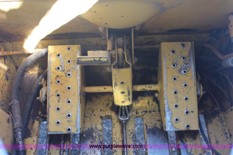 image for item F6137 1988 New Holland L553 skid steer