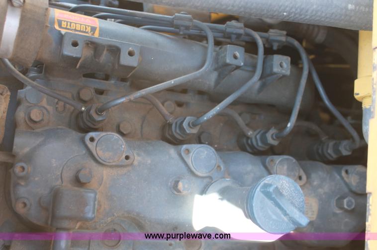 image for item F6137 1988 New Holland L553 skid steer