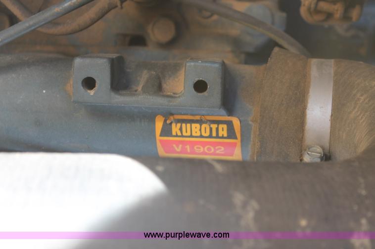 image for item F6137 1988 New Holland L553 skid steer