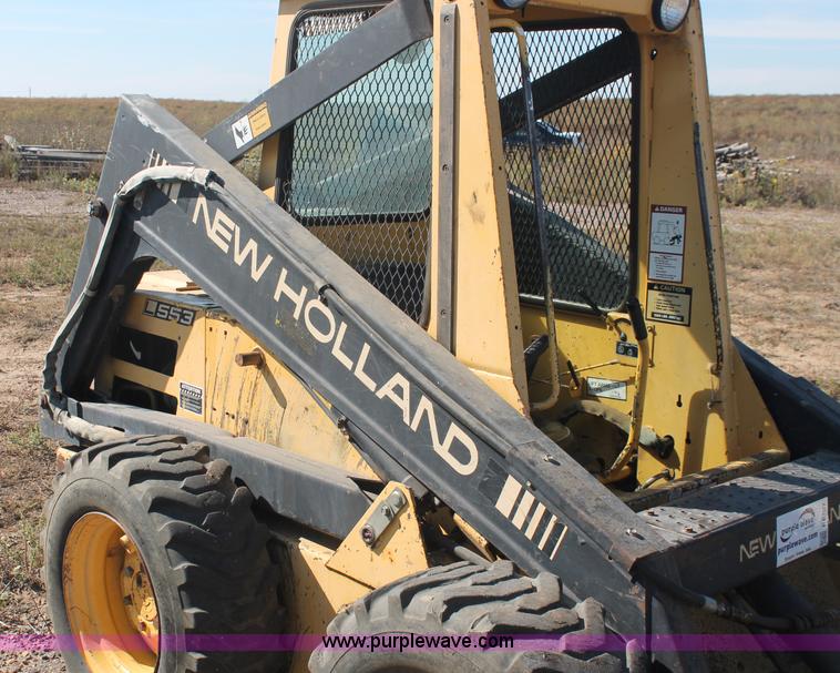 image for item F6137 1988 New Holland L553 skid steer