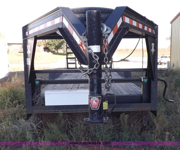 image for item F6138 2003 PJ 24' gooseneck trailer