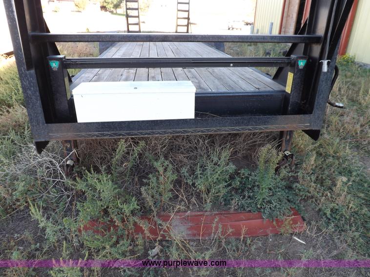 image for item F6138 2003 PJ 24' gooseneck trailer