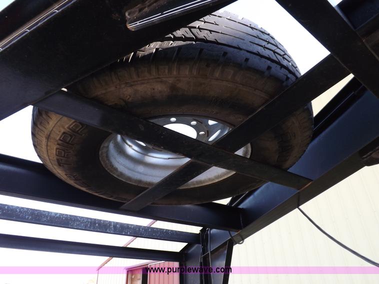 image for item F6138 2003 PJ 24' gooseneck trailer