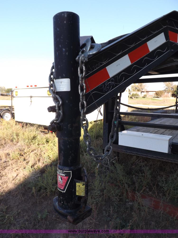 image for item F6138 2003 PJ 24' gooseneck trailer