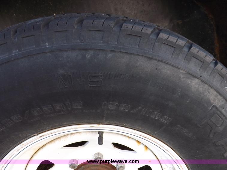 image for item F6138 2003 PJ 24' gooseneck trailer