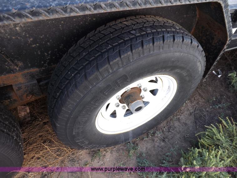 image for item F6138 2003 PJ 24' gooseneck trailer