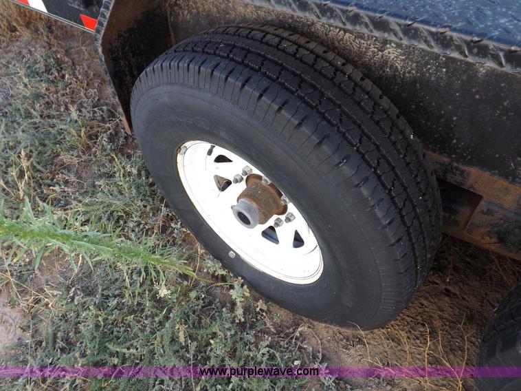 image for item F6138 2003 PJ 24' gooseneck trailer