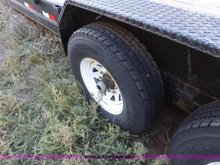 image for item F6138 2003 PJ 24' gooseneck trailer