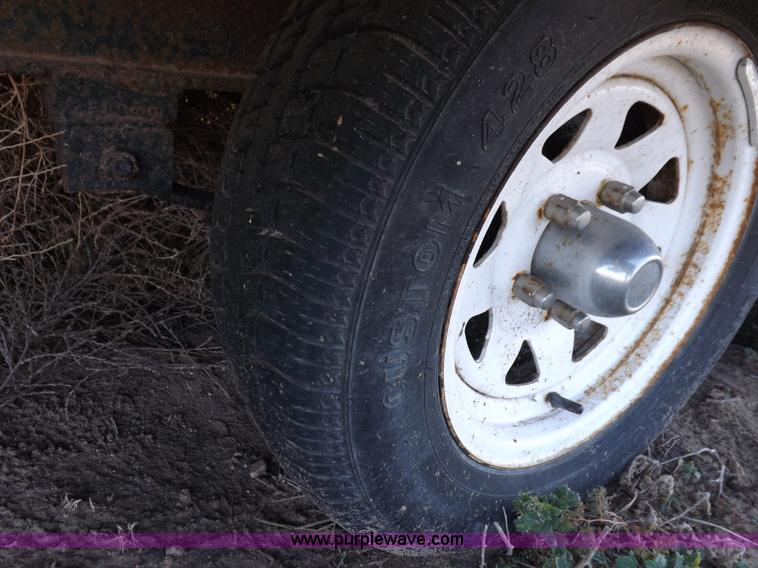 image for item F6139 1977 Wells cargo enclosed trailer